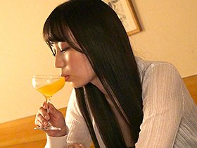 若肉棒に酔いしれ絶頂 夜な夜な飲み歩く人妻　サンプル画像07